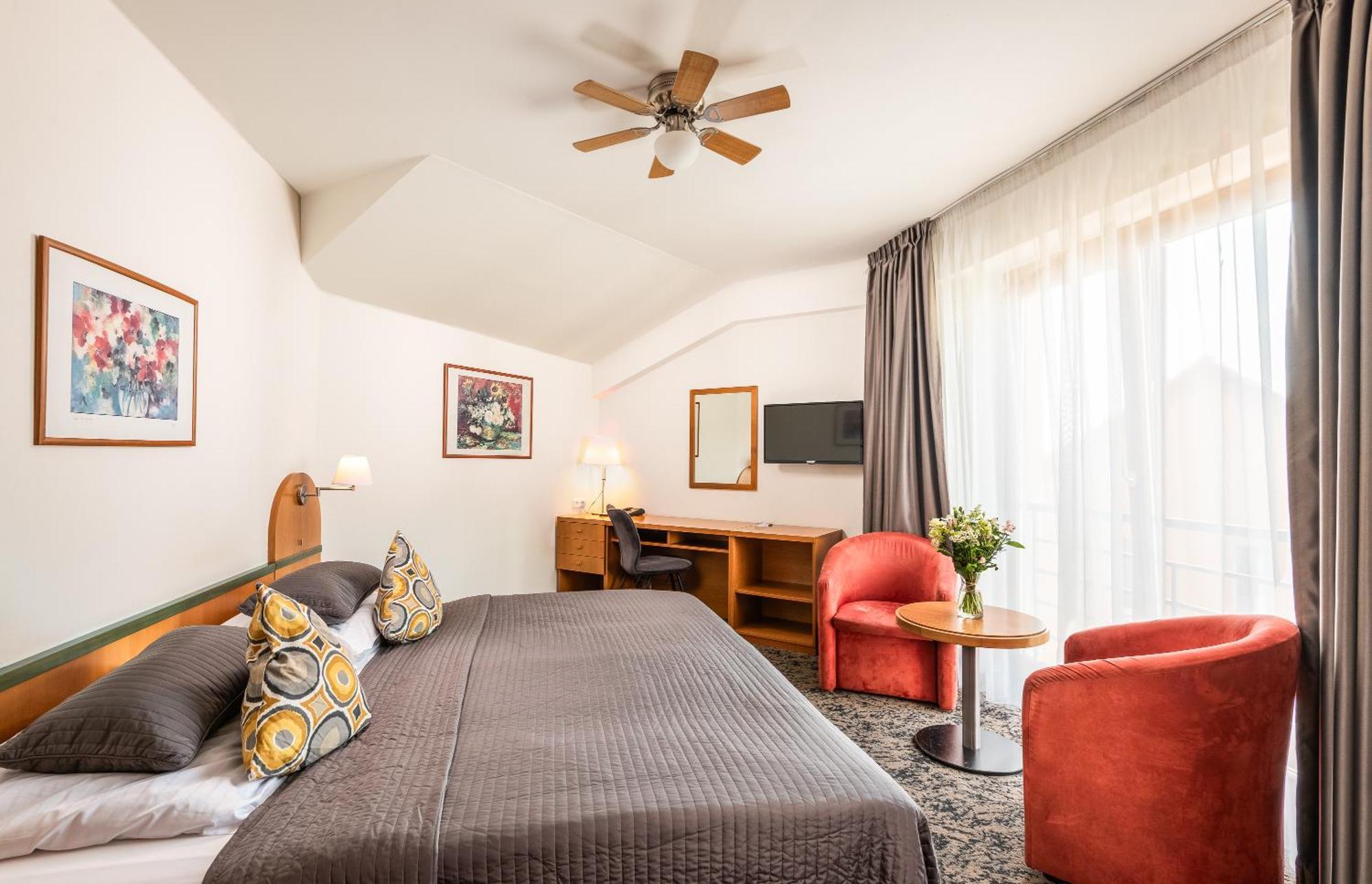 Hotel Troja Prague Luaran gambar