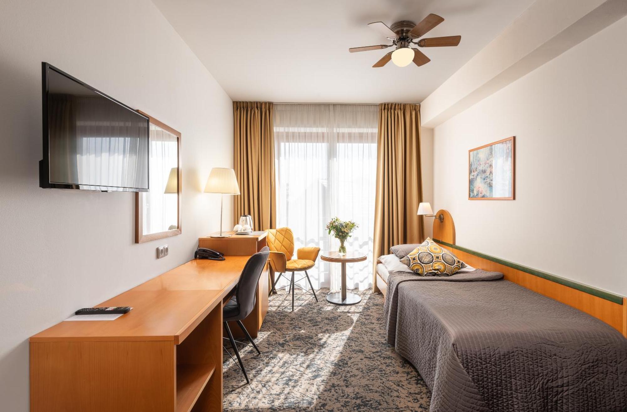 Hotel Troja Prague Luaran gambar